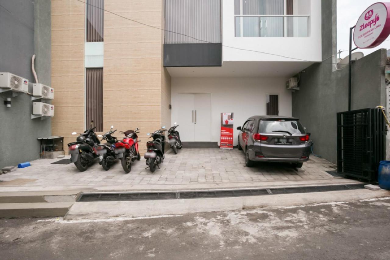 Reddoorz Syariah Near Lapangan Pancasila Simpang Lima Pansiyon Semarang Dış mekan fotoğraf