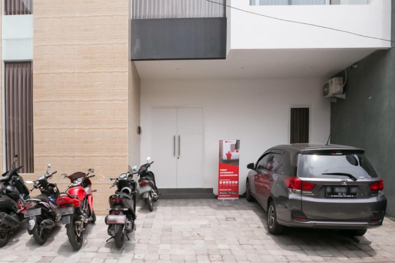 Reddoorz Syariah Near Lapangan Pancasila Simpang Lima Pansiyon Semarang Dış mekan fotoğraf